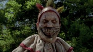 American Horror Story 4. Sezon 2. Bölüm